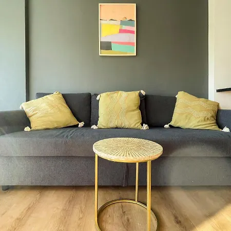 Oasis-real-apartment Beautiful Modern With Pool And Near The Apartment *